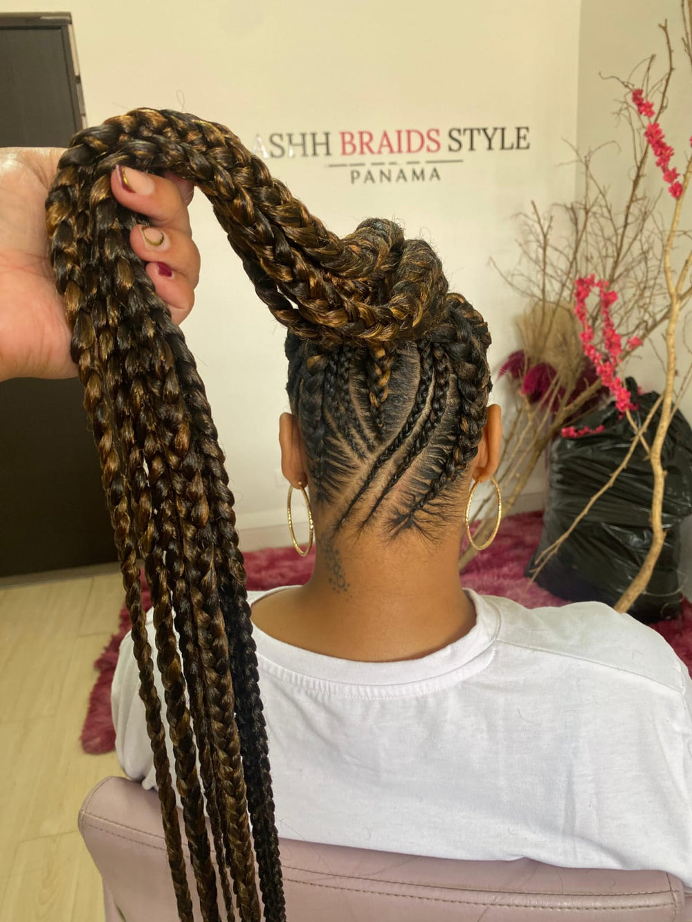 FEEDING PONYTAIL BRAIDS